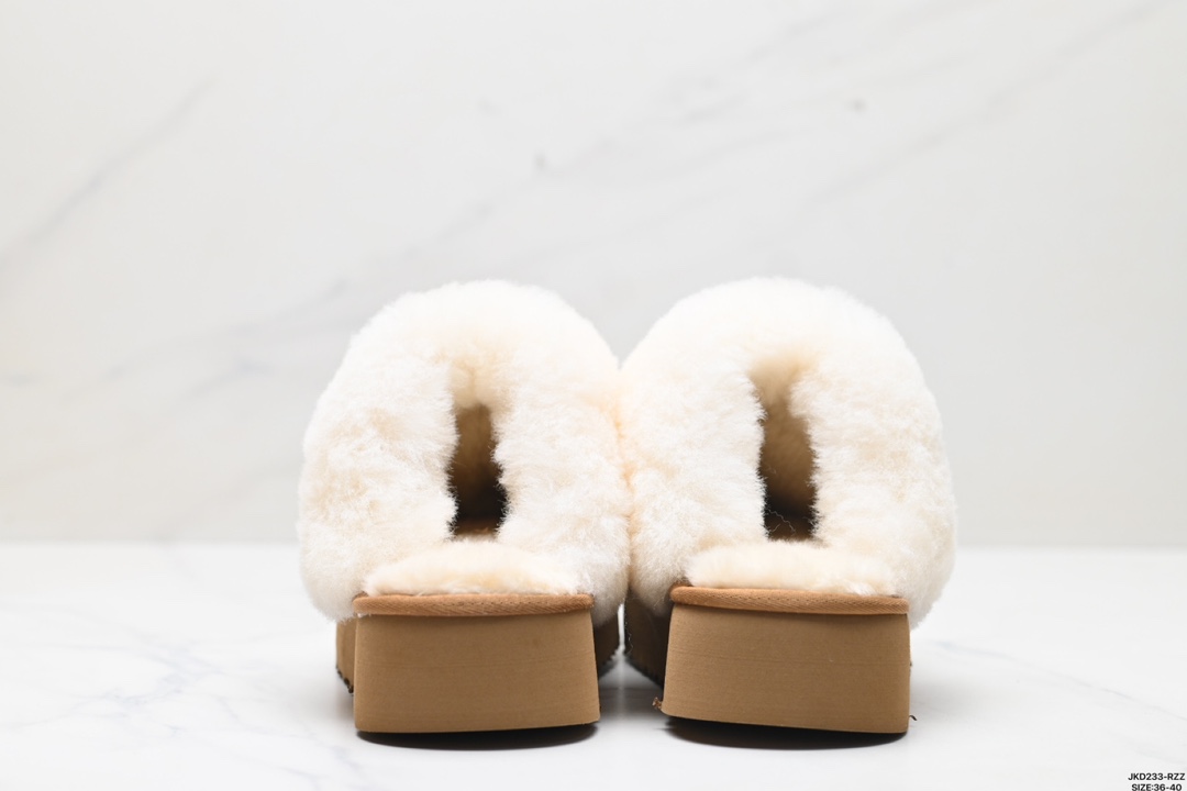 Ugg Sandals